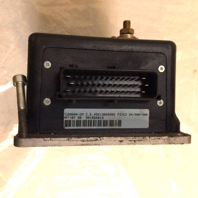 Motor control for OM Pimespo TSX20 - Centralina electrónica de Equipamento de movimentação: foto 2 Motor control for OM Pimespo TSX20 - Centralina electrónica de Equipamento de movimentação: foto 2