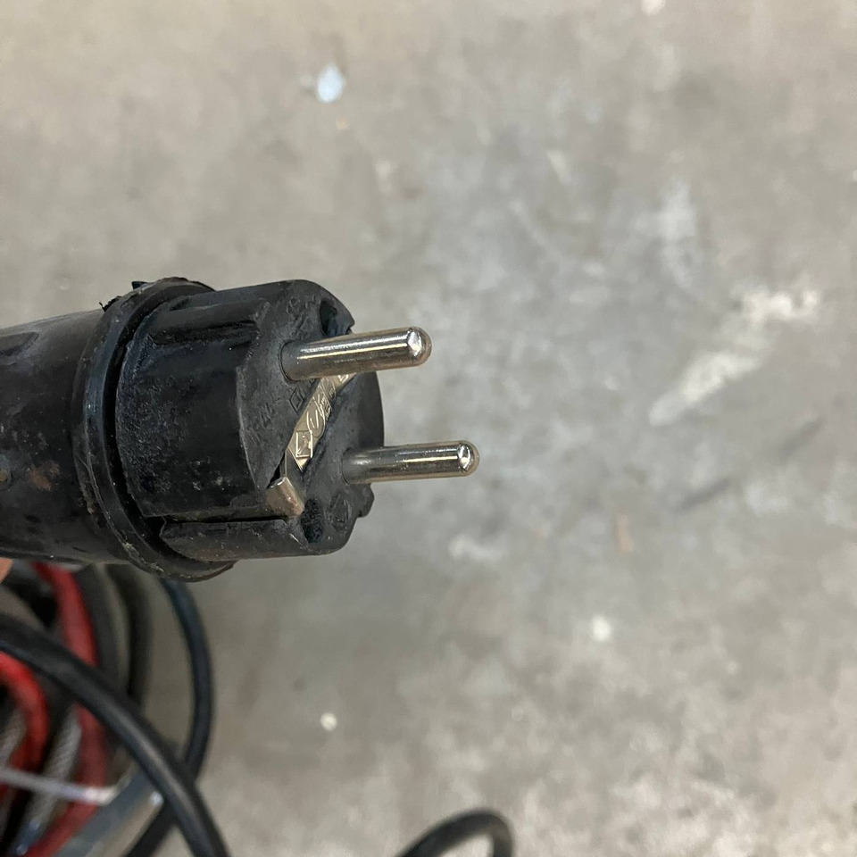 Hawker 24V/72A Lifetech TC1LT - Peça de reposição de Equipamento de movimentação: foto 2 Hawker 24V/72A Lifetech TC1LT - Peça de reposição de Equipamento de movimentação: foto 2