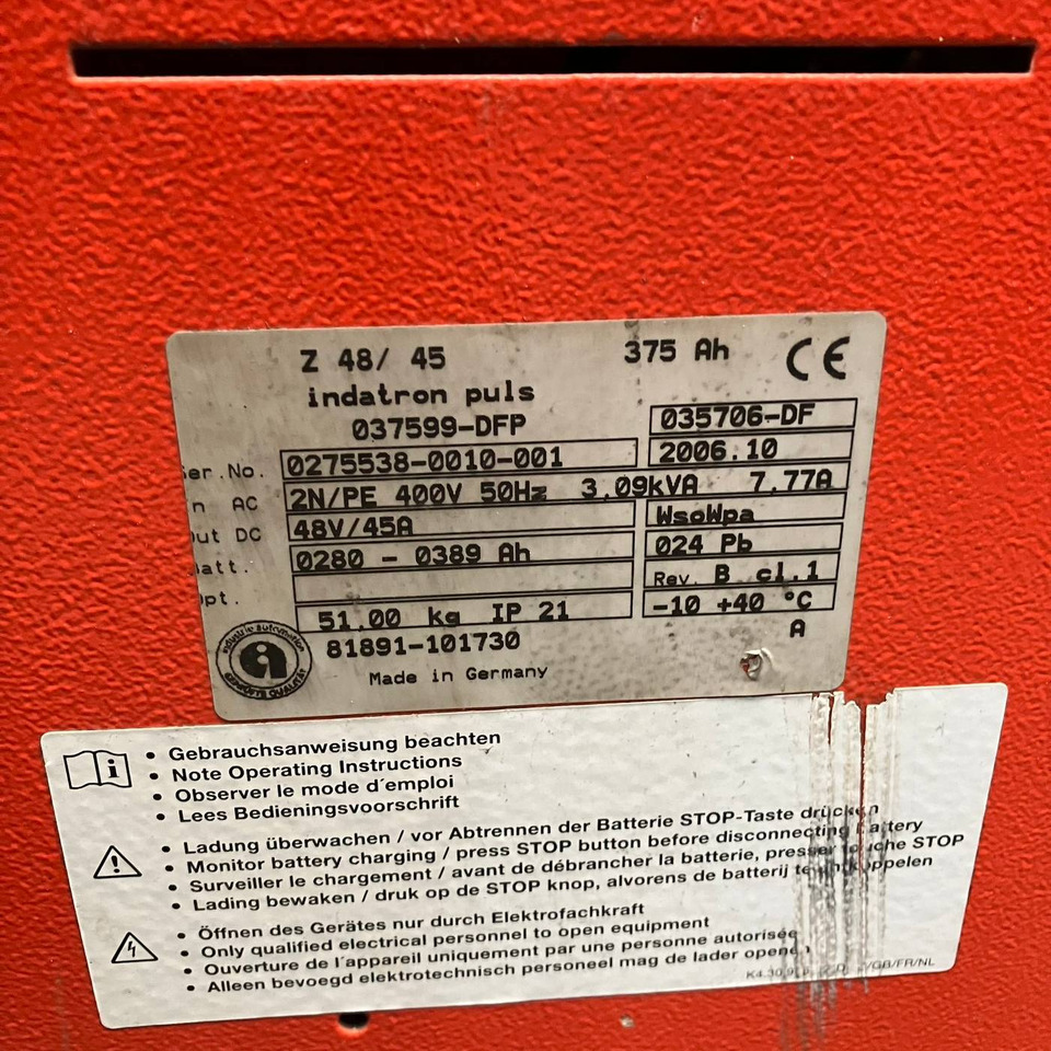 Hawker 48V/45A - Peça de reposição de Equipamento de movimentação: foto 4 Hawker 48V/45A - Peça de reposição de Equipamento de movimentação: foto 4