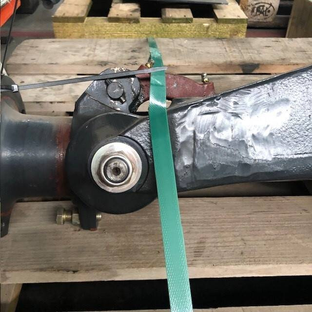 Rear axle AL16-01 2500 for Linde - Eixo e peças de Equipamento de movimentação: foto 4 Rear axle AL16-01 2500 for Linde - Eixo e peças de Equipamento de movimentação: foto 4