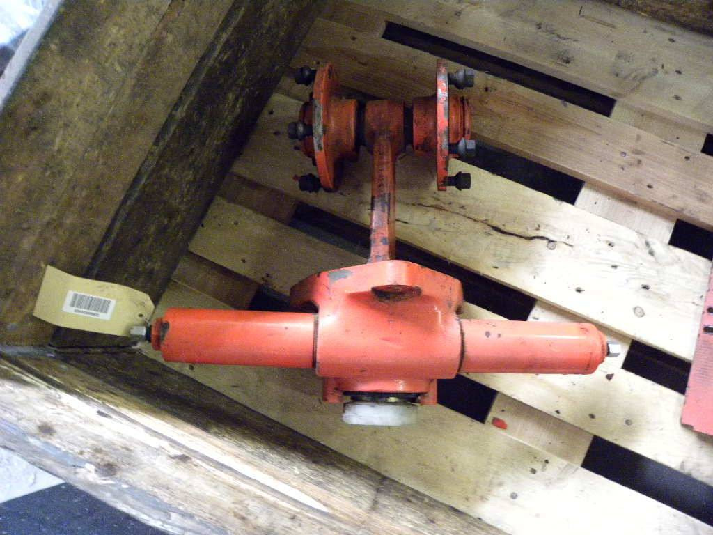 Rear axle for Linde - Eixo e peças de Equipamento de movimentação: foto 1 Rear axle for Linde - Eixo e peças de Equipamento de movimentação: foto 1