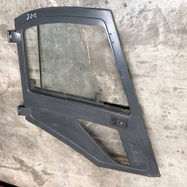 Right Door for Linde 394 - Porta e peças de Equipamento de movimentação: foto 2 Right Door for Linde 394 - Porta e peças de Equipamento de movimentação: foto 2