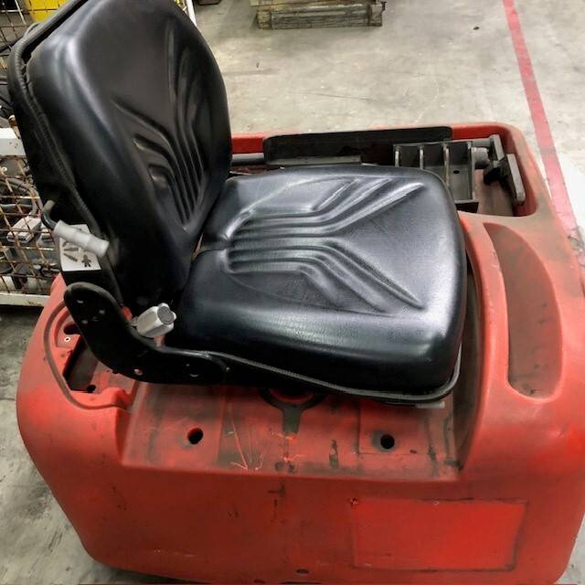 Seat for Linde P60, Series 126 - Banco de Equipamento de movimentação: foto 2 Seat for Linde P60, Series 126 - Banco de Equipamento de movimentação: foto 2