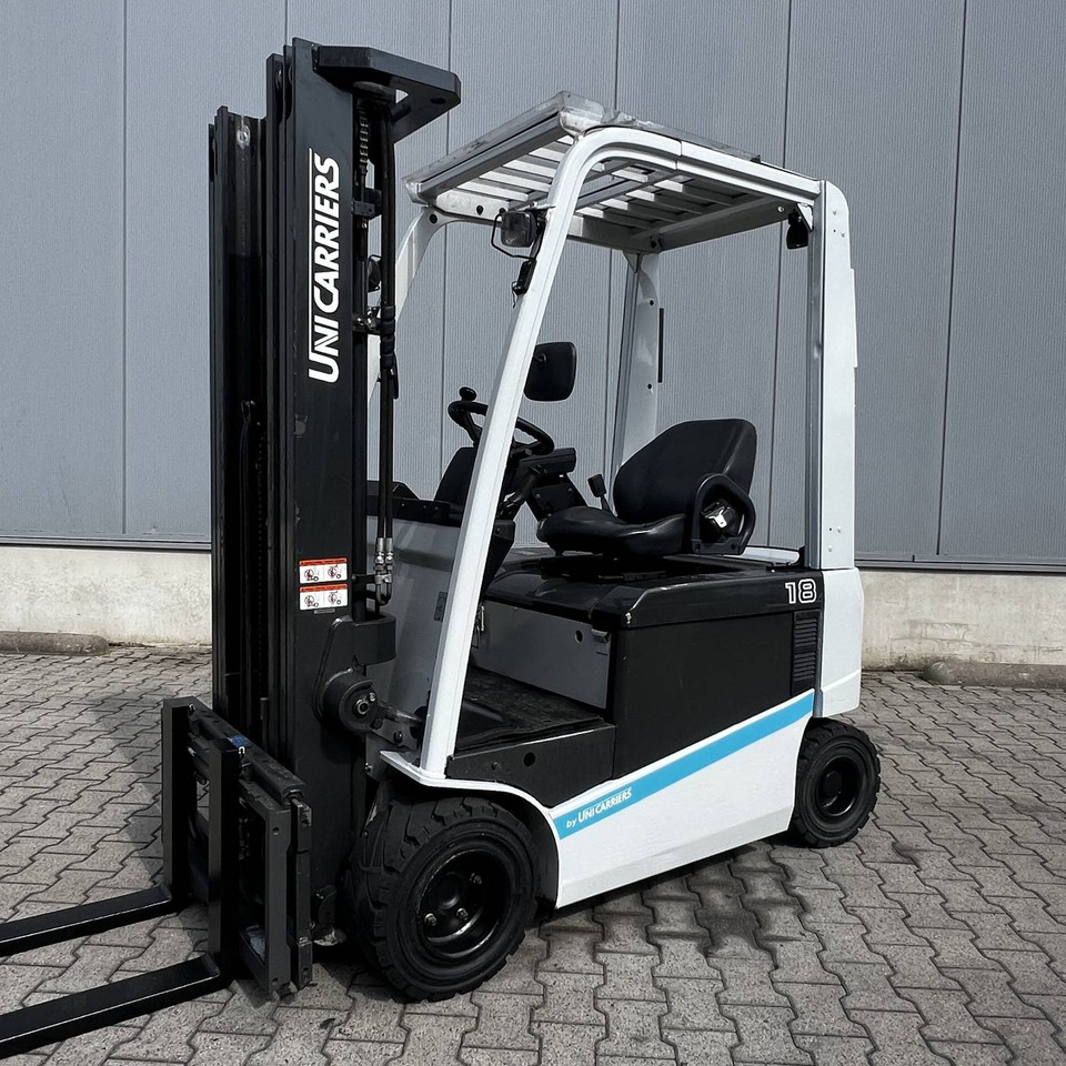 Unicarriers EF18 (JAG1N1L18Q) - Empilhadeira elétrica: foto 1 Unicarriers EF18 (JAG1N1L18Q) - Empilhadeira elétrica: foto 1
