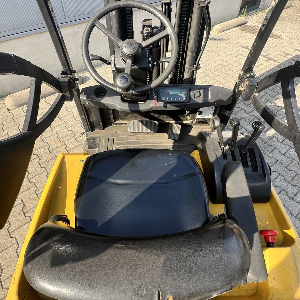 Yale ERP16ATF (SWB) - Empilhadeira elétrica: foto 5 Yale ERP16ATF (SWB) - Empilhadeira elétrica: foto 5