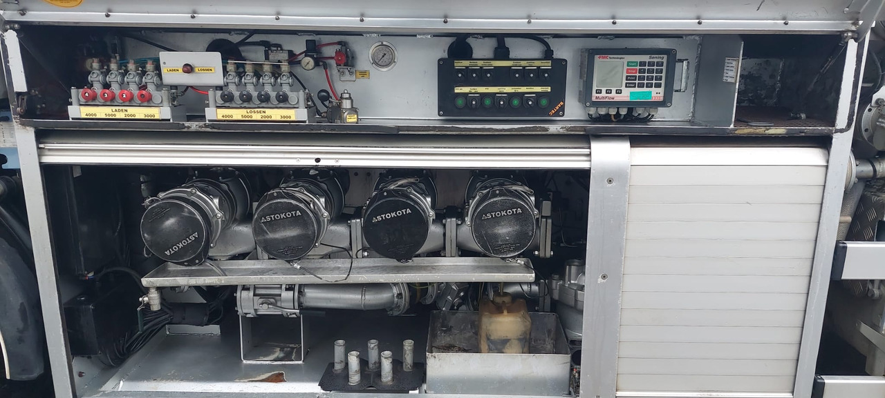 Caminhão tanque SCANIA G400: foto 11 Caminhão tanque SCANIA G400: foto 11