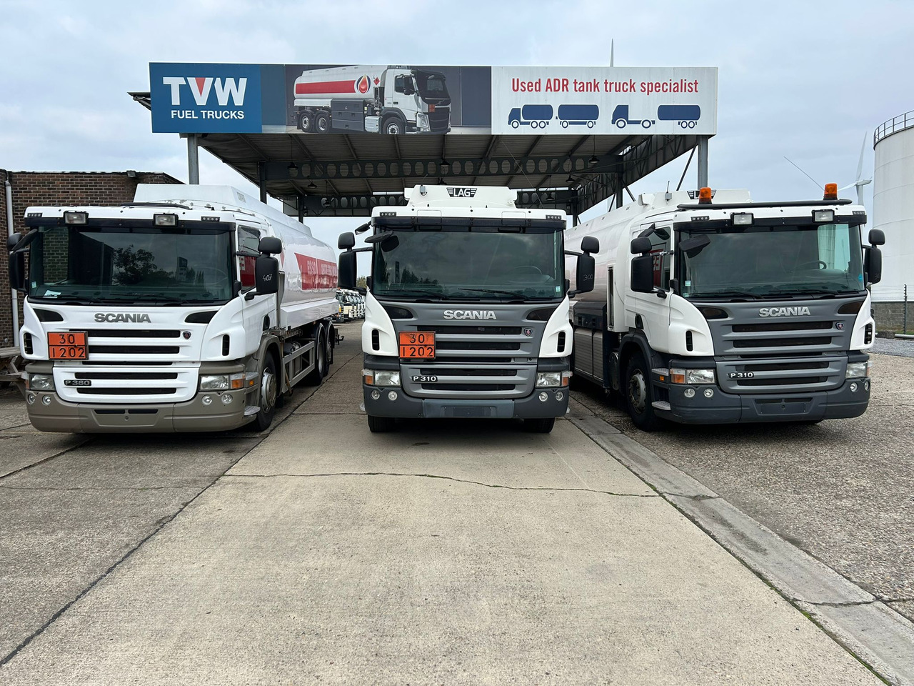 SCANIA PRT, P310, P380 (lot of 3) - Caminhão tanque: foto 2 SCANIA PRT, P310, P380 (lot of 3) - Caminhão tanque: foto 2