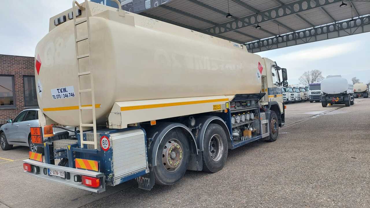 Caminhão tanque VOLVO FM: foto 7 Caminhão tanque VOLVO FM: foto 7