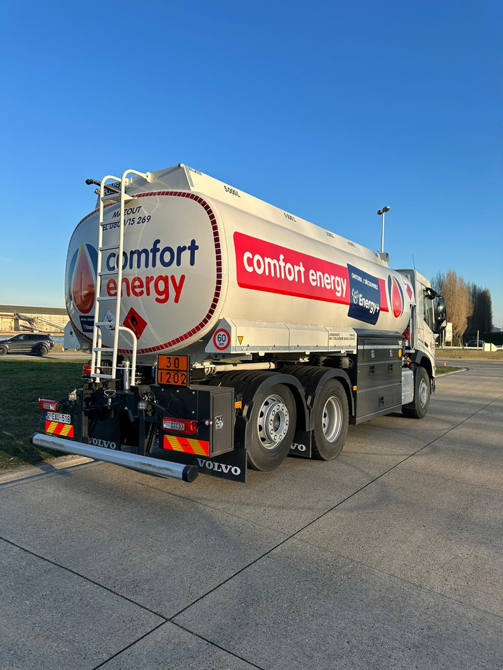 Caminhão tanque nuevo VOLVO FM: foto 7
