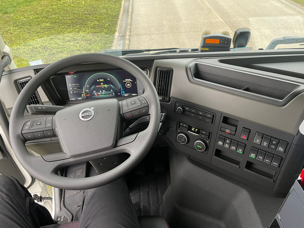 VOLVO FM - Caminhão tanque: foto 2 VOLVO FM - Caminhão tanque: foto 2