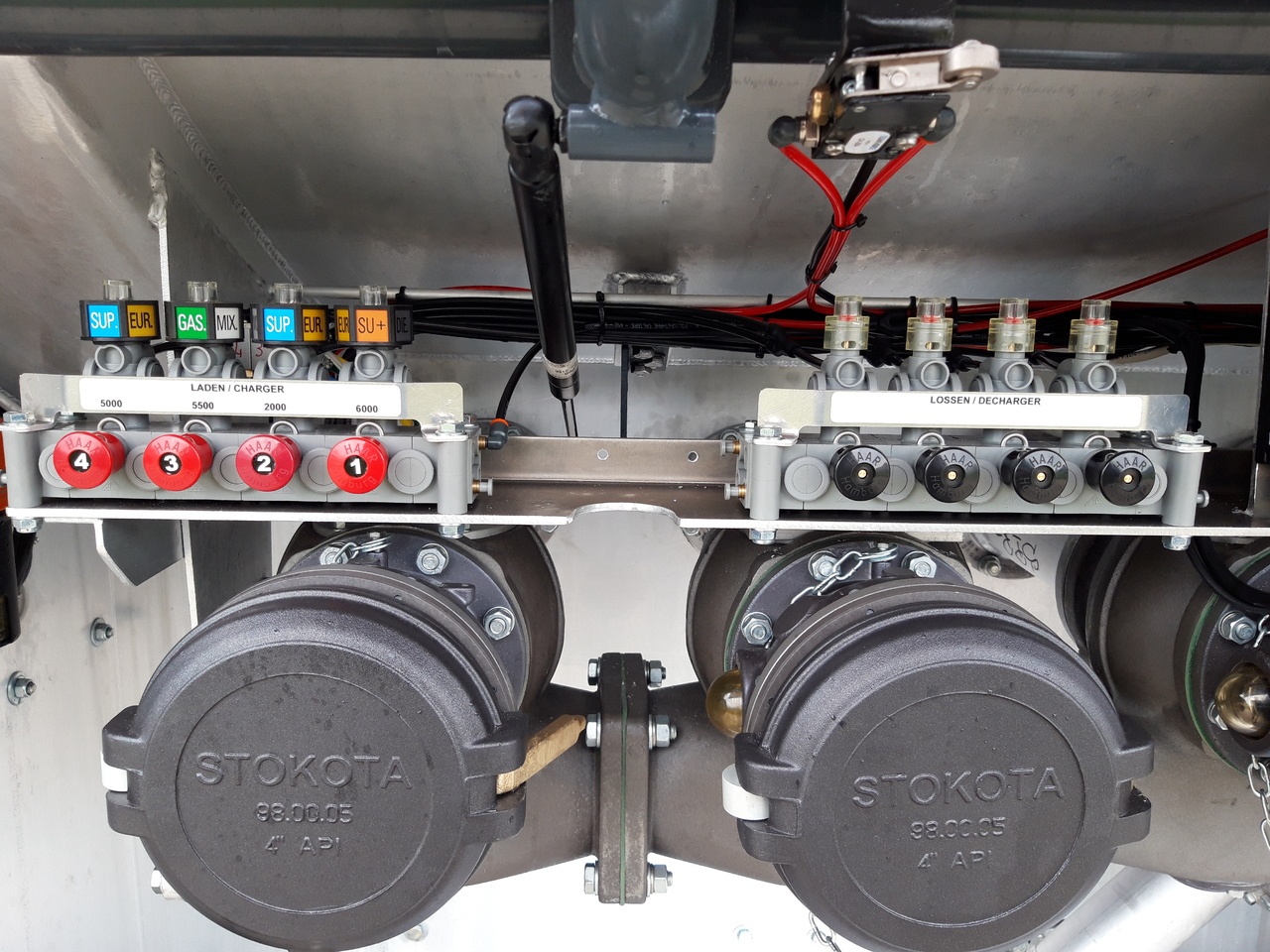 VOLVO FM - Caminhão tanque: foto 3 VOLVO FM - Caminhão tanque: foto 3