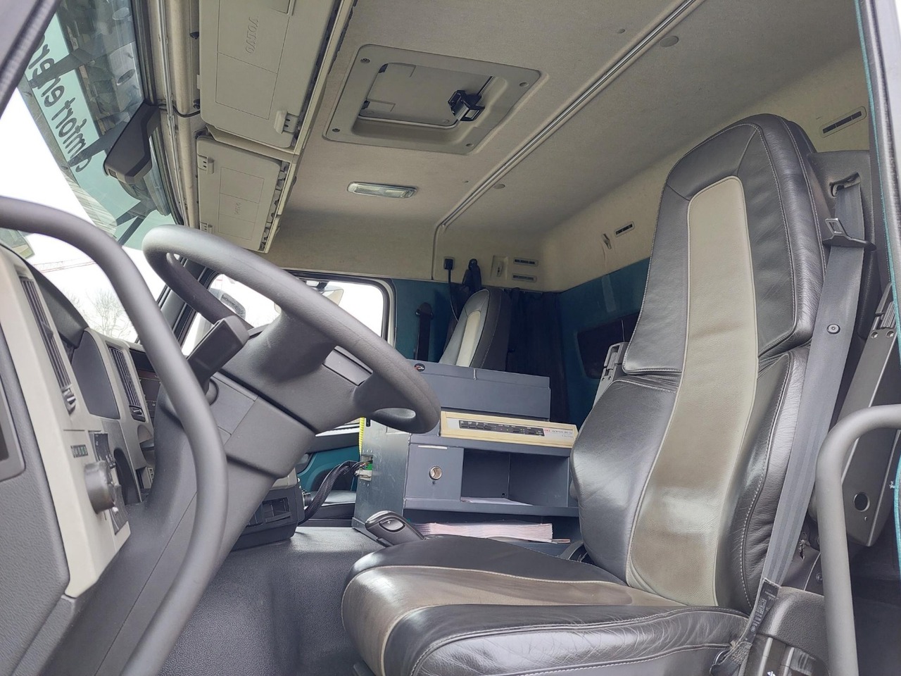 VOLVO FM - Caminhão tanque: foto 3 VOLVO FM - Caminhão tanque: foto 3