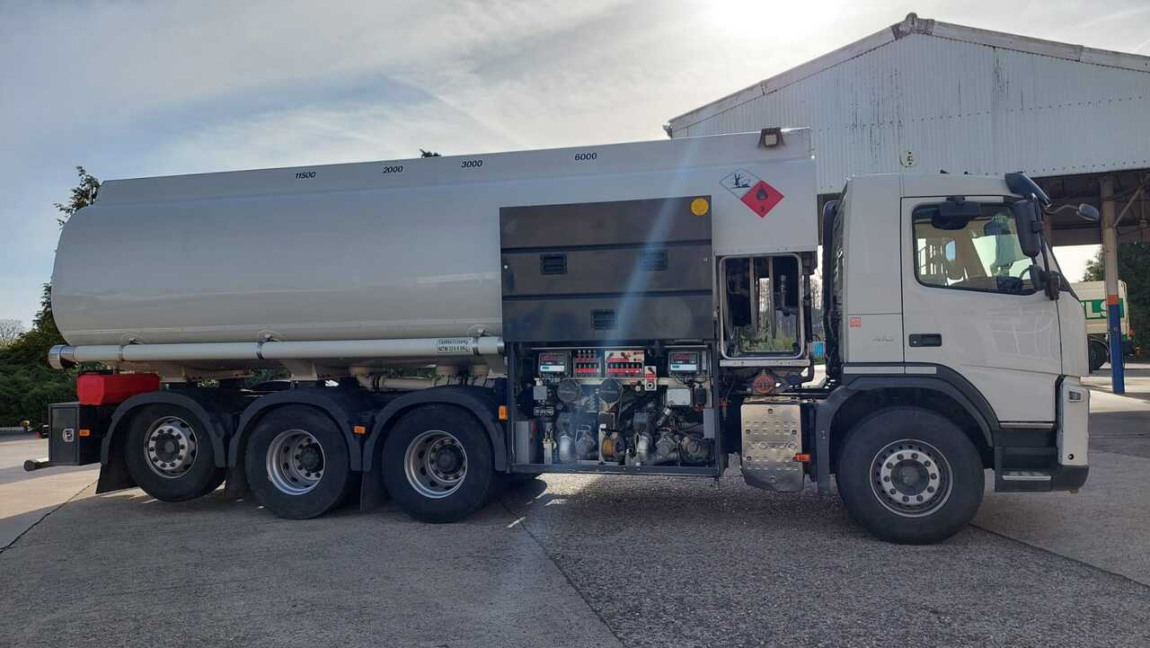 Caminhão tanque Volvo FMFH: foto 6