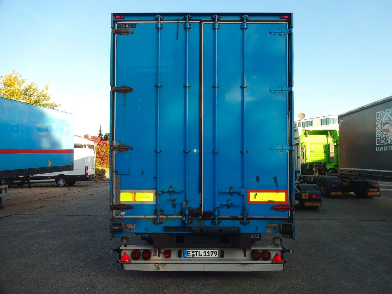 Kel-Berg 3 x Koffer, Doppelstock mit Balken - Semireboque furgão: foto 4 Kel-Berg 3 x Koffer, Doppelstock mit Balken - Semireboque furgão: foto 4