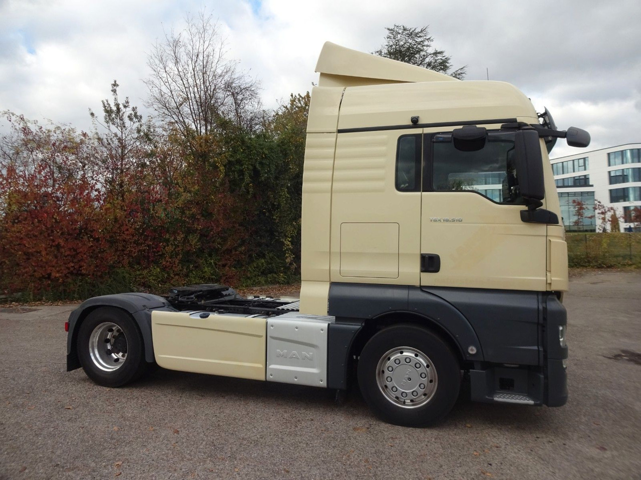 MAN TGX 18.510, XLX, Retarder, ACC, 2 x Tank - Tractor: foto 4 MAN TGX 18.510, XLX, Retarder, ACC, 2 x Tank - Tractor: foto 4