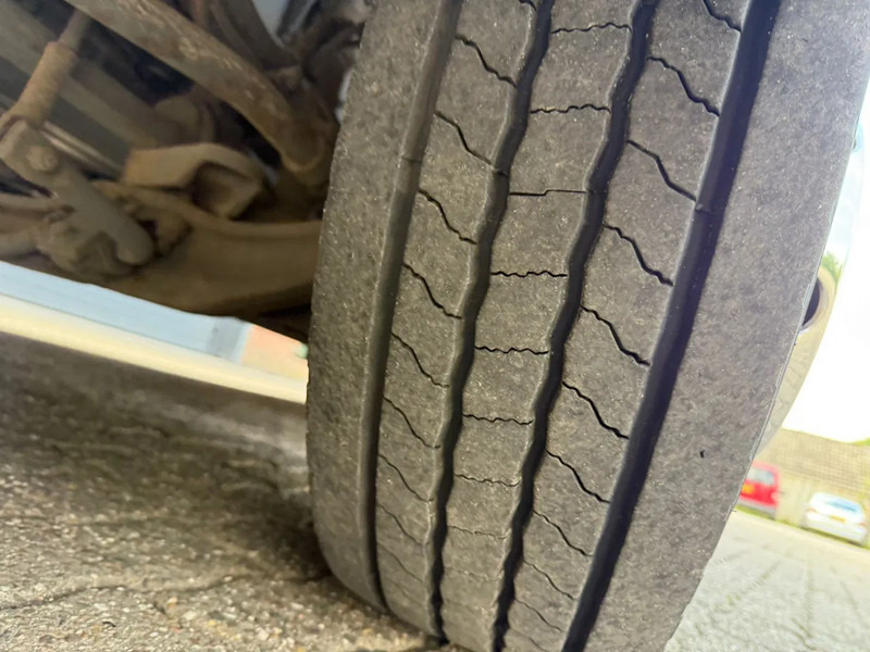 Caminhão furgão DAF LF 45.220 Laadklep/LBW Zijdeur Slaapcabine AHK NL truck: foto 17