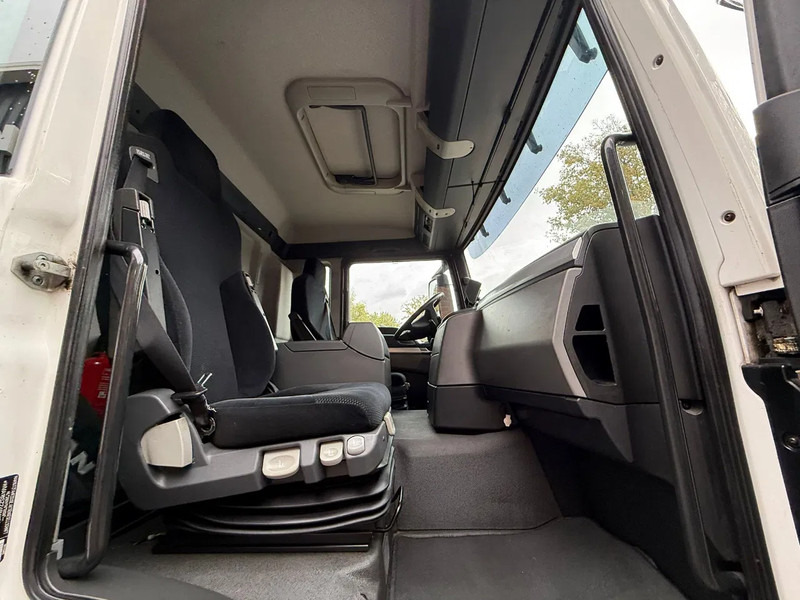 Caminhão furgão MAN TGS 26.320 Koffer Stuuras AHK 2.500KG LBW 319.460KM! NL Truck: foto 11 Caminhão furgão MAN TGS 26.320 Koffer Stuuras AHK 2.500KG LBW 319.460KM! NL Truck: foto 11