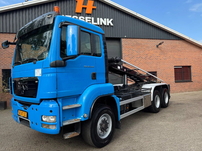 MAN TGS 26.440 6X6 30T NCH Kabel/Cable Manual EEV AHK NL Truck - Caminhão com sistema de cabo: foto 1 MAN TGS 26.440 6X6 30T NCH Kabel/Cable Manual EEV AHK NL Truck - Caminhão com sistema de cabo: foto 1