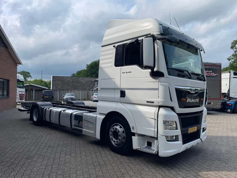 MAN TGX 18.400 XLX AHK LBW Standairco NL Truck - Caminhão transportador de contêineres/ Caixa móvel: foto 2 MAN TGX 18.400 XLX AHK LBW Standairco NL Truck - Caminhão transportador de contêineres/ Caixa móvel: foto 2