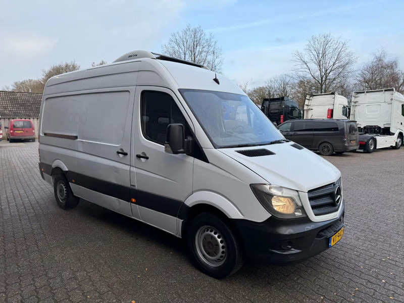 Mercedes-Benz Sprinter 314 Dual Zone Frigo -30/+30 AUT. APK/TUV 06-2026 - Carrinha frigorífica: foto 2 Mercedes-Benz Sprinter 314 Dual Zone Frigo -30/+30 AUT. APK/TUV 06-2026 - Carrinha frigorífica: foto 2