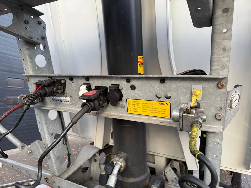 Semireboque basculante Schmitz Cargobull SCB AS-1 52m3 Agrar Liftas Klep/Deuren combi 74.597KM! Nieuwstaat: foto 8 Semireboque basculante Schmitz Cargobull SCB AS-1 52m3 Agrar Liftas Klep/Deuren combi 74.597KM! Nieuwstaat: foto 8