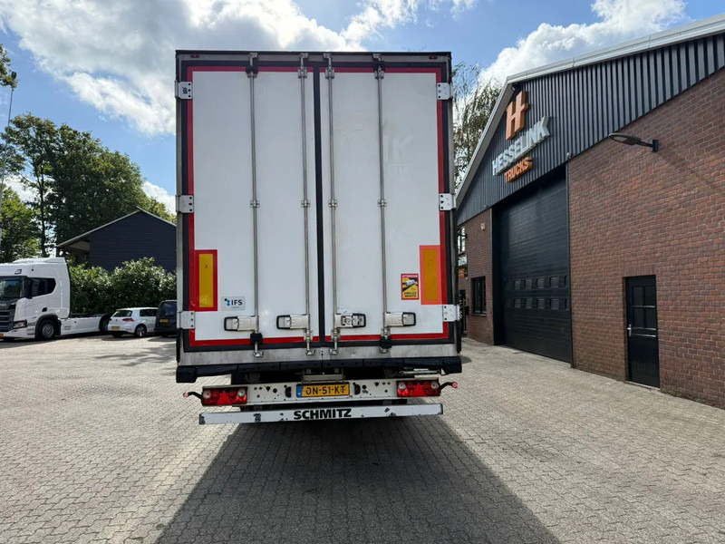 Schmitz Cargobull SKO 24 5x Meatrails Rohrbahnen Fleisch Carrier Vector 1950MT NL Trailer APK/TUV 08-2026 - Semireboque frigorífico: foto 5 Schmitz Cargobull SKO 24 5x Meatrails Rohrbahnen Fleisch Carrier Vector 1950MT NL Trailer APK/TUV 08-2026 - Semireboque frigorífico: foto 5