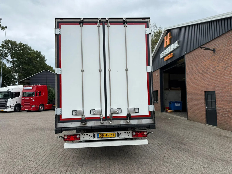 Schmitz Cargobull SKO 24 5x Meatrails Rohrbahnen Fleisch Carrier Vector 1950MT let op!! vol vleeshaken en 2 reservewielen - Semireboque isotérmico: foto 5 Schmitz Cargobull SKO 24 5x Meatrails Rohrbahnen Fleisch Carrier Vector 1950MT let op!! vol vleeshaken en 2 reservewielen - Semireboque isotérmico: foto 5
