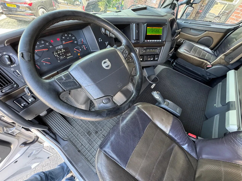 Volvo FH 16.600 6X2 Globetrotter XL Naafreductie Alcoa's NL Truck EURO 5 - Top condition - Tractor: foto 5 Volvo FH 16.600 6X2 Globetrotter XL Naafreductie Alcoa's NL Truck EURO 5 - Top condition - Tractor: foto 5