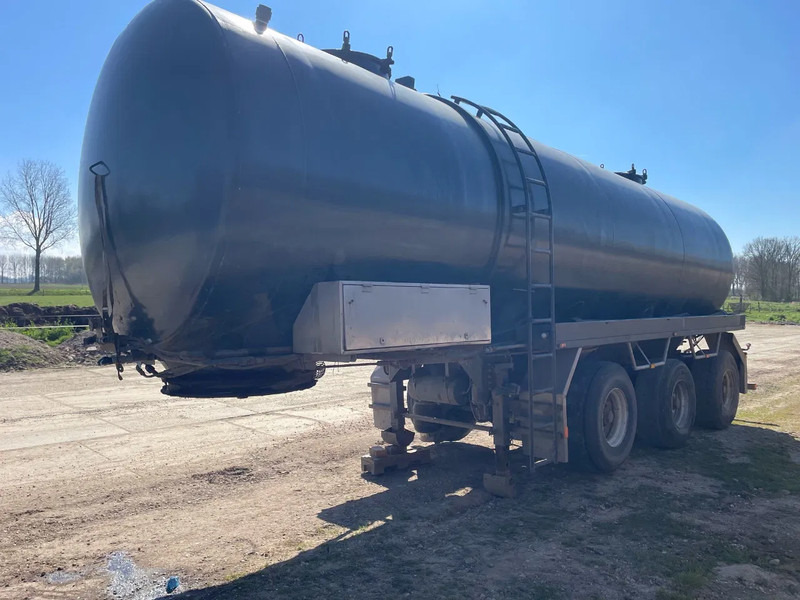 Semirreboque tanque Vlastuin VMA 36m3 Mestoplegger 2x Stuuras VMA Bemonstering APK 11/2025: foto 1