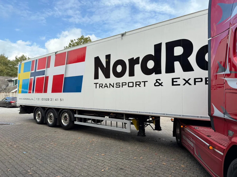 Kraker 2X K-Force 92m3 Alcoa SAF Tyrepilot Liftas 8MM Cargo Floor - Top condition - Semireboque piso móvel: foto 4 Kraker 2X K-Force 92m3 Alcoa SAF Tyrepilot Liftas 8MM Cargo Floor - Top condition - Semireboque piso móvel: foto 4