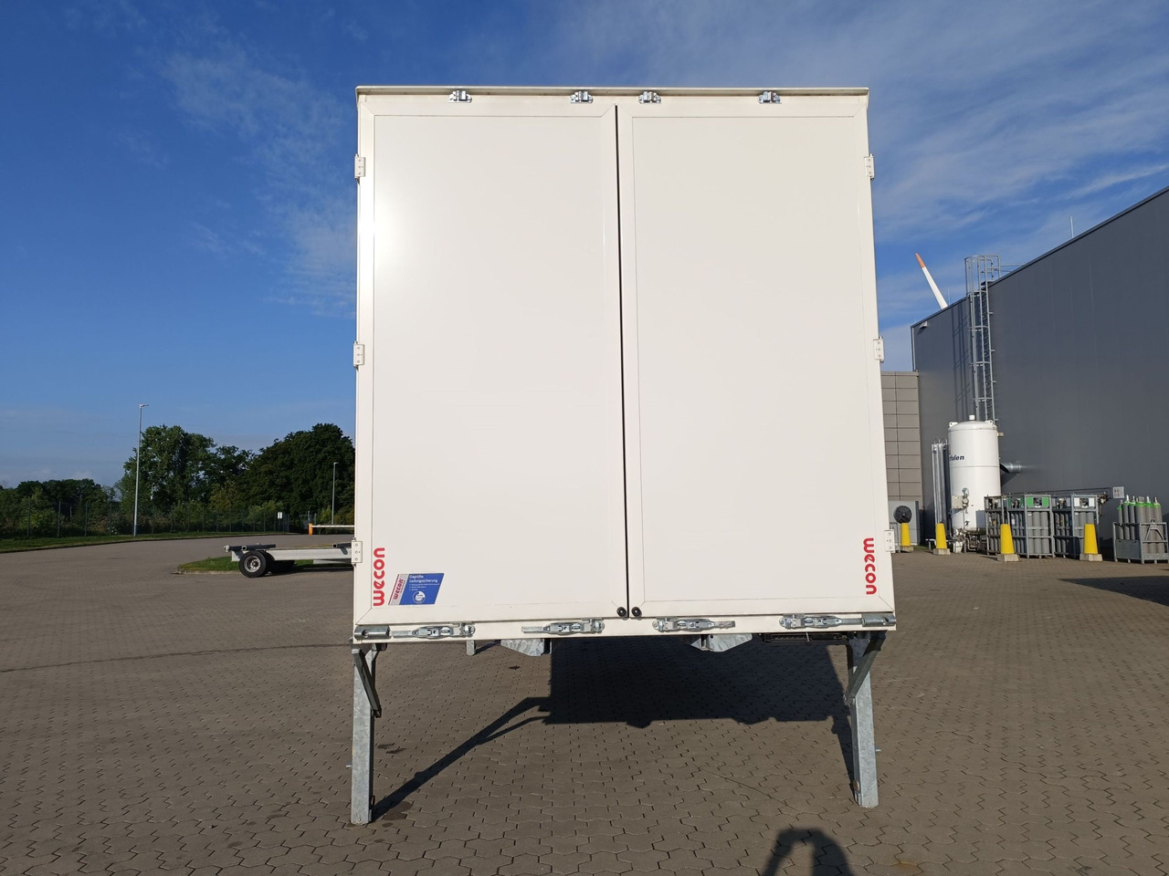 BDF-System, 7.450 mm lang, SONDERPREIS MESSEAUFBAU, - Carroçaria para furgões: foto 2 BDF-System, 7.450 mm lang, SONDERPREIS MESSEAUFBAU, - Carroçaria para furgões: foto 2