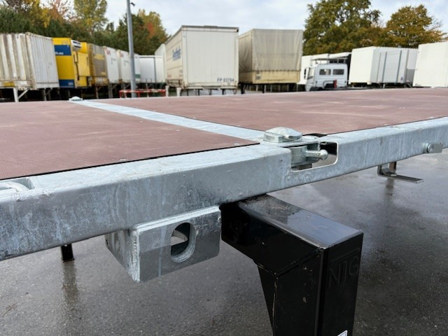 Bowmann BDF-System, 7.450 mm lang, mit TWIST-LOCKS im Rahmen für Transport von 20 Fuß Containern - Carroçaria de caixa aberta: foto 1 Bowmann BDF-System, 7.450 mm lang, mit TWIST-LOCKS im Rahmen für Transport von 20 Fuß Containern - Carroçaria de caixa aberta: foto 1