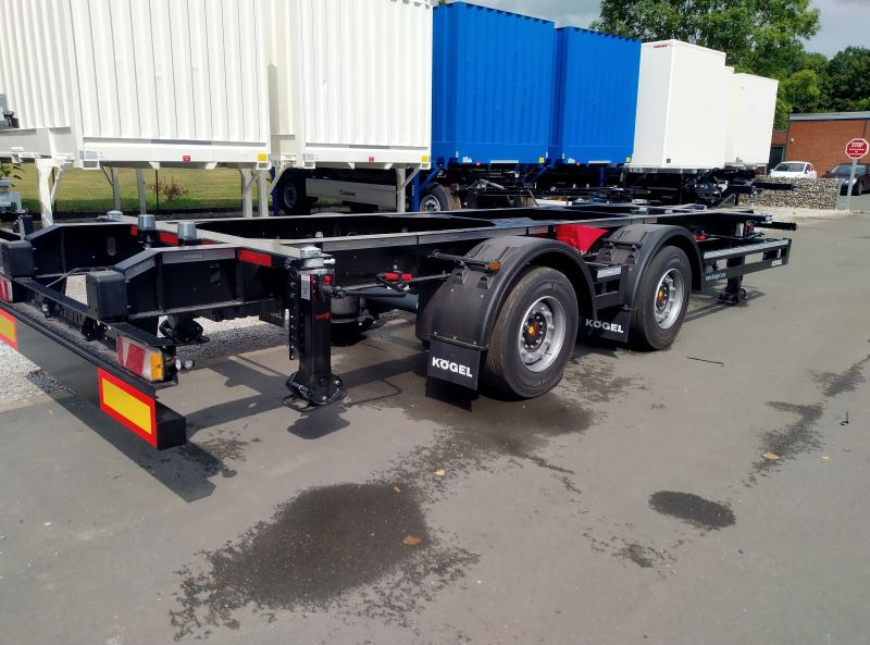 Kögel BDF-System, Maxi gekröpftes Zugrohr, ohne Zulassung. - Reboque transportador de contêineres/ Caixa móvel: foto 1 Kögel BDF-System, Maxi gekröpftes Zugrohr, ohne Zulassung. - Reboque transportador de contêineres/ Caixa móvel: foto 1