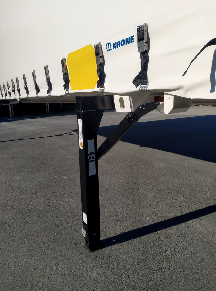 Krone BDF-System, 7.450 mm lang. - Toldo carroçaria: foto 1 Krone BDF-System, 7.450 mm lang. - Toldo carroçaria: foto 1