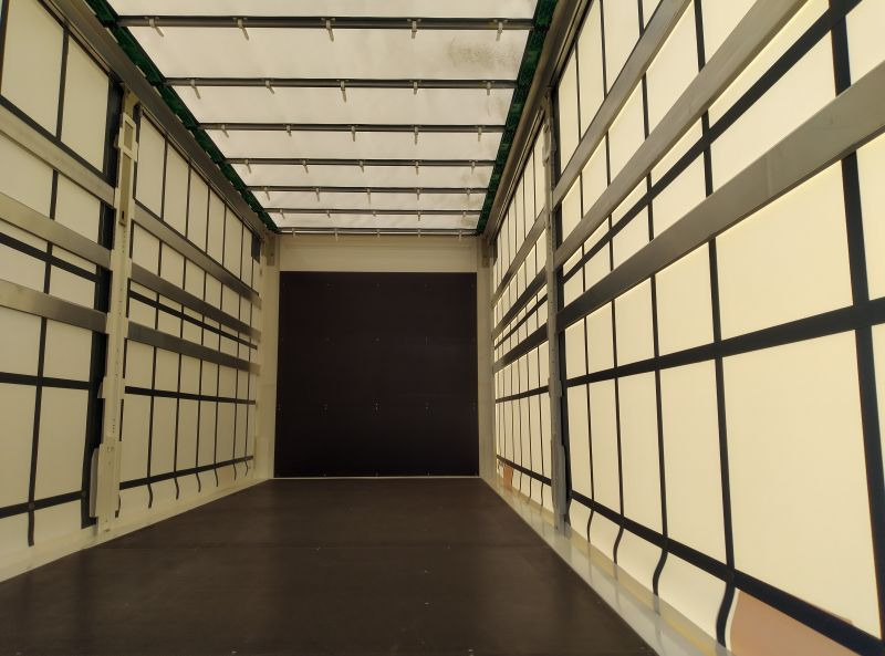Krone BDF-System, 7.450 mm lang. - Toldo carroçaria: foto 2 Krone BDF-System, 7.450 mm lang. - Toldo carroçaria: foto 2