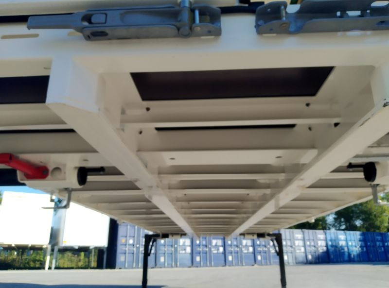 Krone BDF-System, 7.450 mm lang. - Toldo carroçaria: foto 5 Krone BDF-System, 7.450 mm lang. - Toldo carroçaria: foto 5
