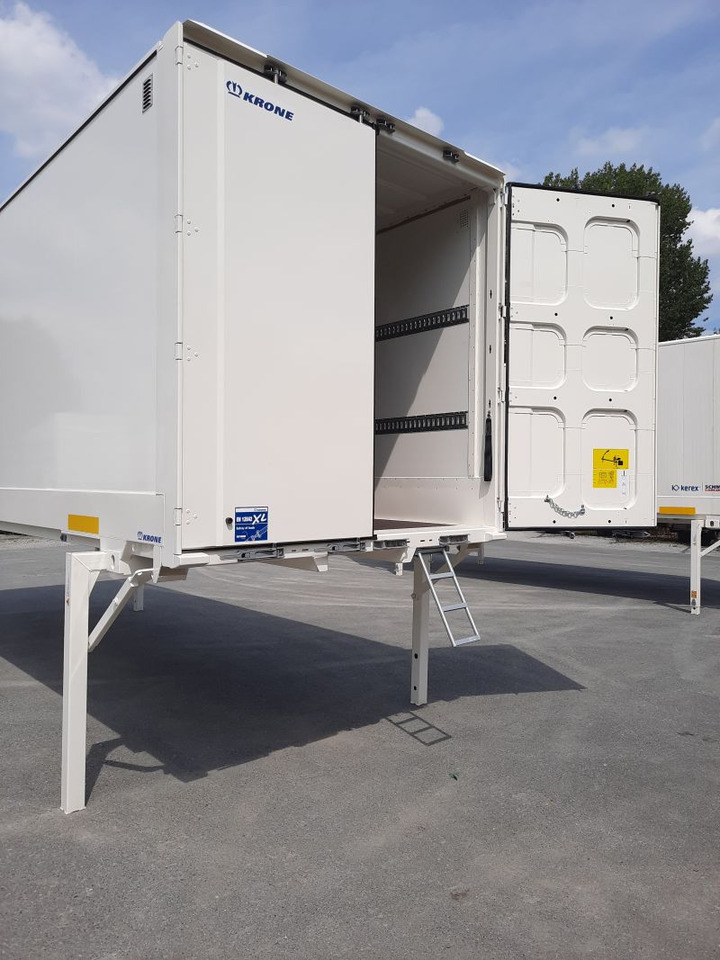 Krone BDF-System, 7.450 mm lang, Dach isoliert - Carroçaria para furgões: foto 4 Krone BDF-System, 7.450 mm lang, Dach isoliert - Carroçaria para furgões: foto 4