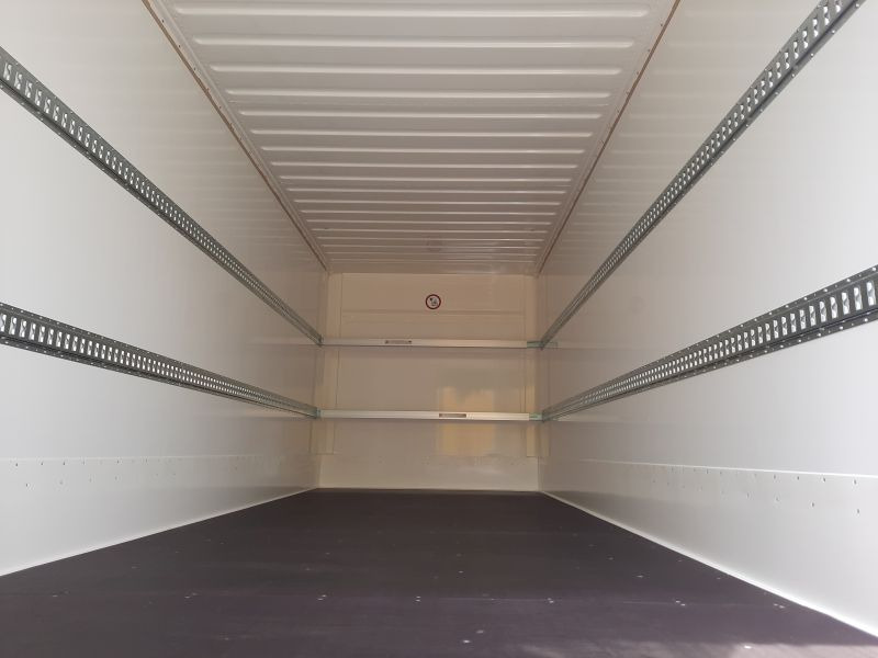Krone BDF-System, 7.450 mm lang, Dach isoliert - Carroçaria para furgões: foto 2 Krone BDF-System, 7.450 mm lang, Dach isoliert - Carroçaria para furgões: foto 2