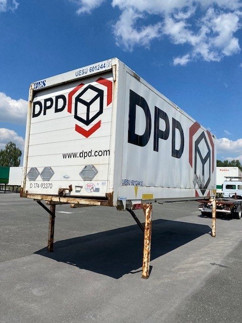 Krone BDF-System 7.450 mm, mit Rolltor - Carroçaria para furgões: foto 2 Krone BDF-System 7.450 mm, mit Rolltor - Carroçaria para furgões: foto 2