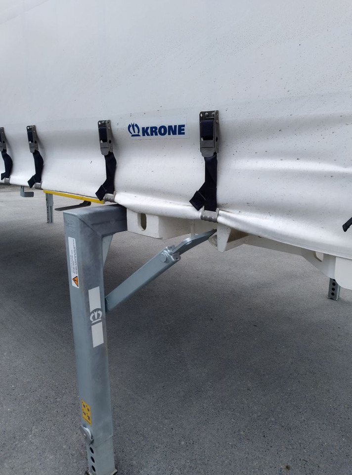 Krone BDF-System, 7.820 mm lang. - Toldo carroçaria: foto 1 Krone BDF-System, 7.820 mm lang. - Toldo carroçaria: foto 1