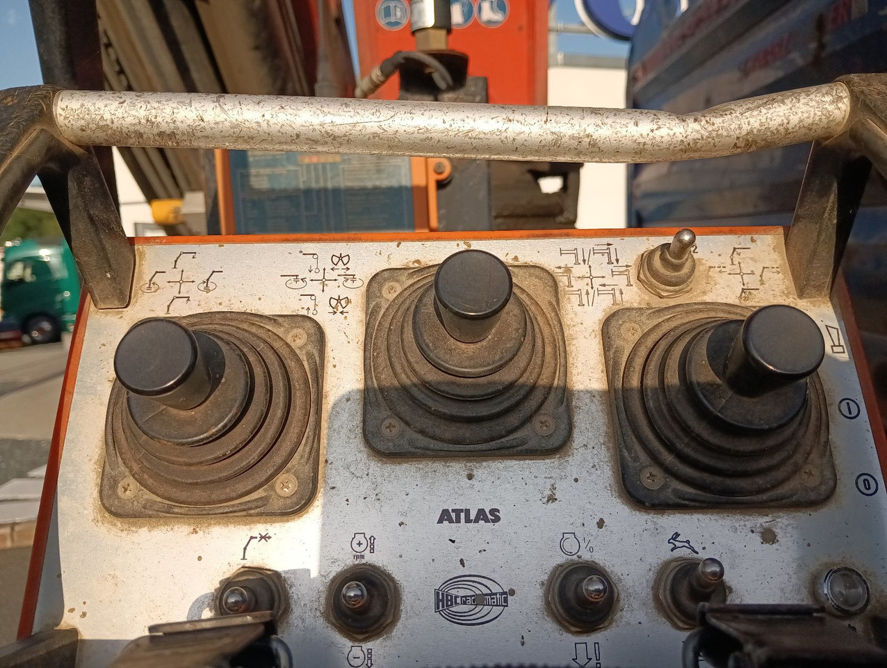 MAN TGS 26:480 6x4 EURO5 ATLAS 240.2E-A4 3-S-Kipper - Caminhão basculante, Caminhão grua: foto 5 MAN TGS 26:480 6x4 EURO5 ATLAS 240.2E-A4 3-S-Kipper - Caminhão basculante, Caminhão grua: foto 5