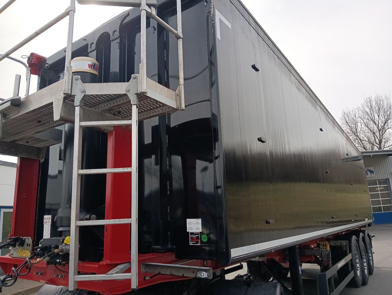 Schwarzmüller K-Serie ALU 54m3 Getreide 6250kg TopZustand - Semireboque basculante: foto 3 Schwarzmüller K-Serie ALU 54m3 Getreide 6250kg TopZustand - Semireboque basculante: foto 3