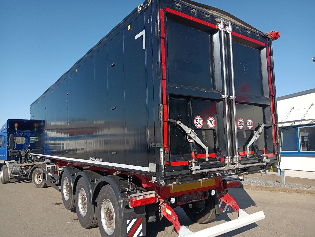 Schwarzmüller K-Serie ALU 54m3 Getreide Nur 69.340km 6250kg - Semireboque basculante: foto 2 Schwarzmüller K-Serie ALU 54m3 Getreide Nur 69.340km 6250kg - Semireboque basculante: foto 2