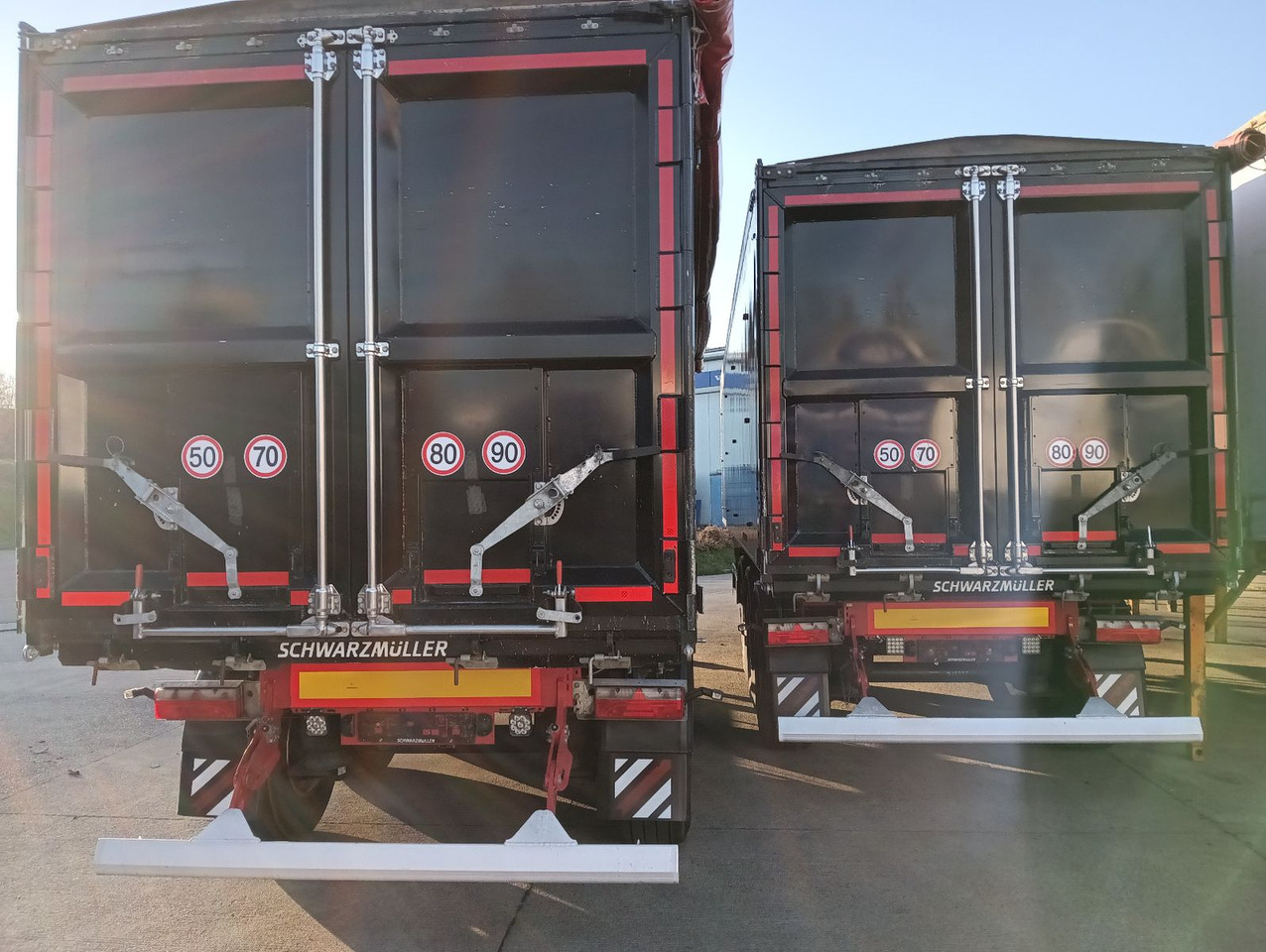Schwarzmüller K-Serie ALU 54m3 Getreide Nur 69.340km 6250kg - Semireboque basculante: foto 5 Schwarzmüller K-Serie ALU 54m3 Getreide Nur 69.340km 6250kg - Semireboque basculante: foto 5