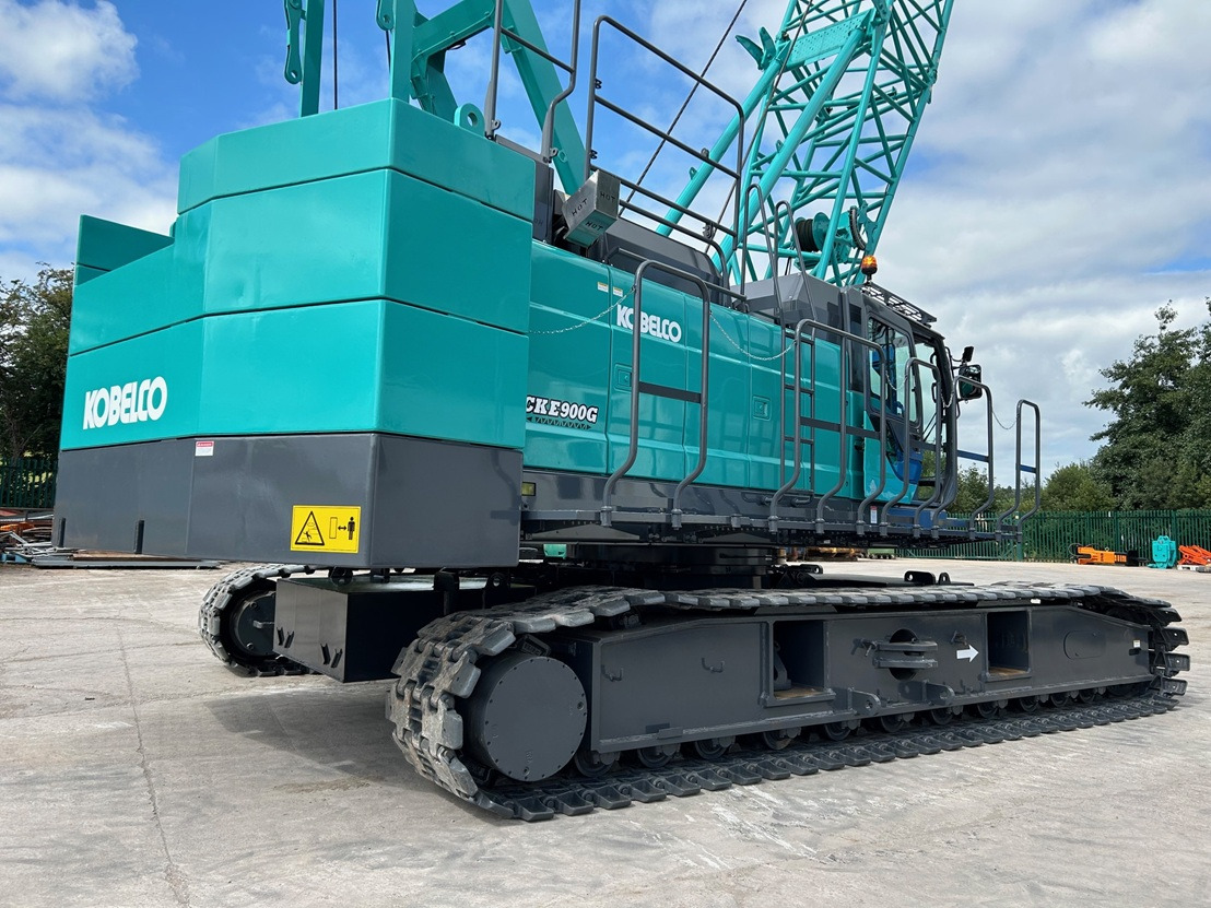 KOBELCO CKE900G-2 - 100 Ton Crawler Crane - Excellent Condition - Guindaste sobre esteiras: foto 1 KOBELCO CKE900G-2 - 100 Ton Crawler Crane - Excellent Condition - Guindaste sobre esteiras: foto 1