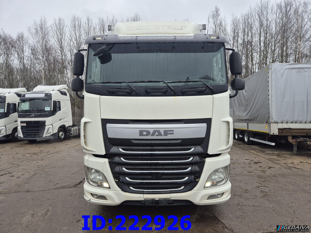 DAF XF 106 440 FAR 6x2 Euro6 - Caminhão isotérmico: foto 2 DAF XF 106 440 FAR 6x2 Euro6 - Caminhão isotérmico: foto 2