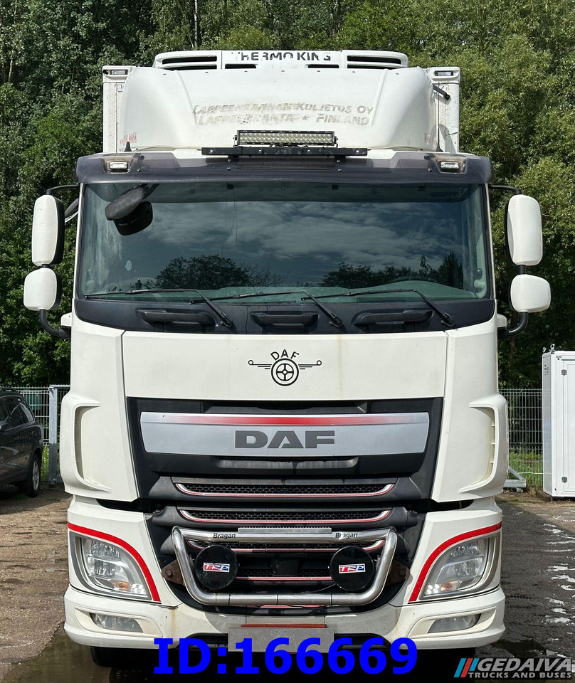 DAF XF 106.460 FAR 6X2 Euro6 - Caminhão frigorífico: foto 2 DAF XF 106.460 FAR 6X2 Euro6 - Caminhão frigorífico: foto 2