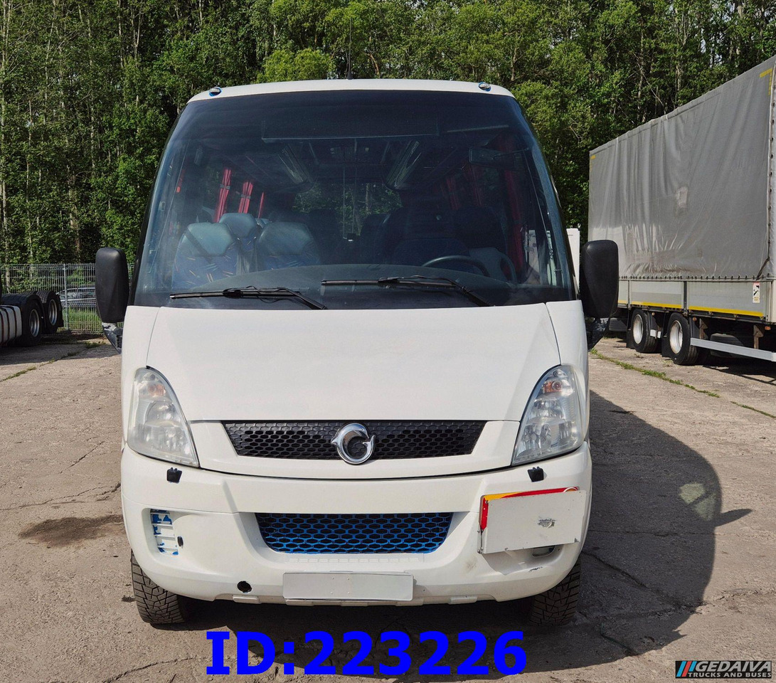 IVECO Daily 70C17A 25-seater Euro5 - Autocarro: foto 2 IVECO Daily 70C17A 25-seater Euro5 - Autocarro: foto 2