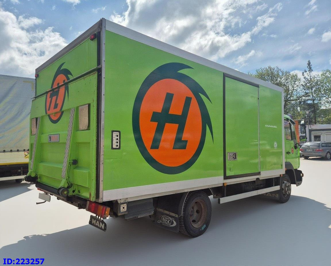 MAN LE 8.150 Manual 139tkm ONLY - Caminhão furgão: foto 5 MAN LE 8.150 Manual 139tkm ONLY - Caminhão furgão: foto 5