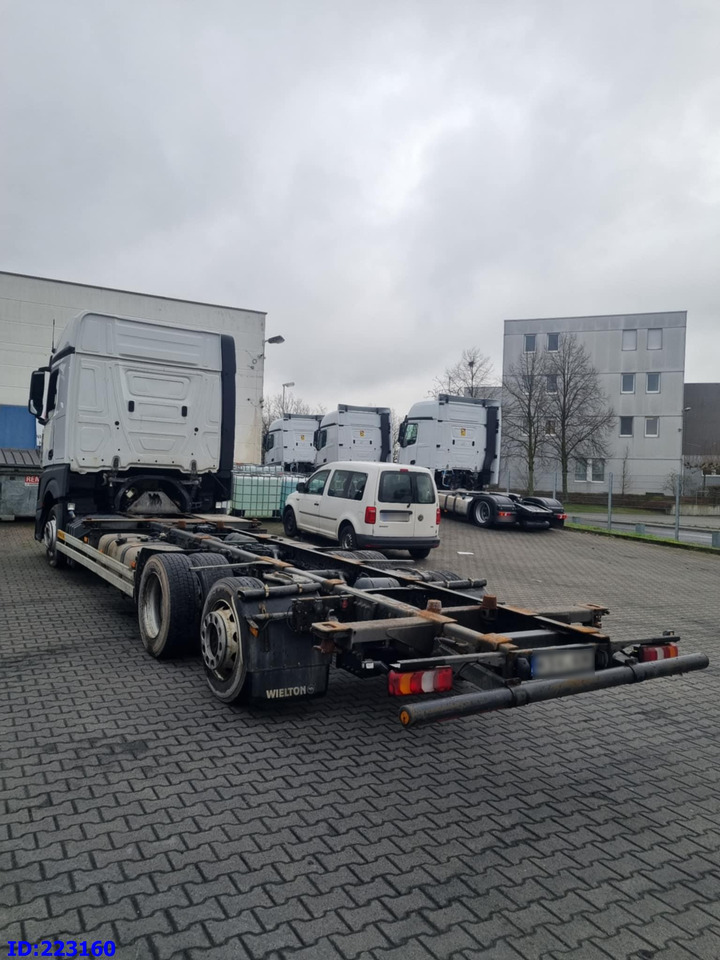MERCEDES-BENZ Actros 2542 BDF Euro6 - Caminhão chassi: foto 5 MERCEDES-BENZ Actros 2542 BDF Euro6 - Caminhão chassi: foto 5